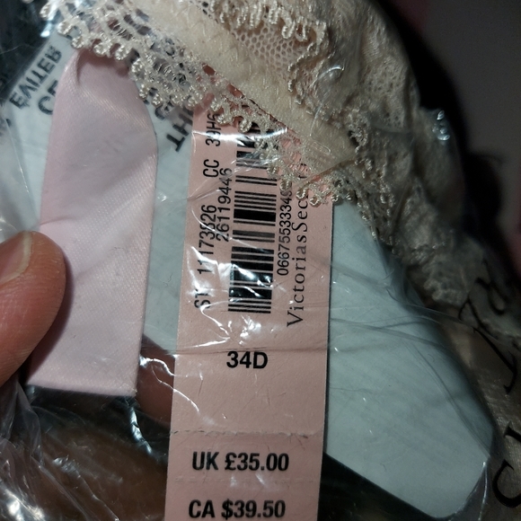 New VS unlined demi bra size 34D - Picture 5 of 8
